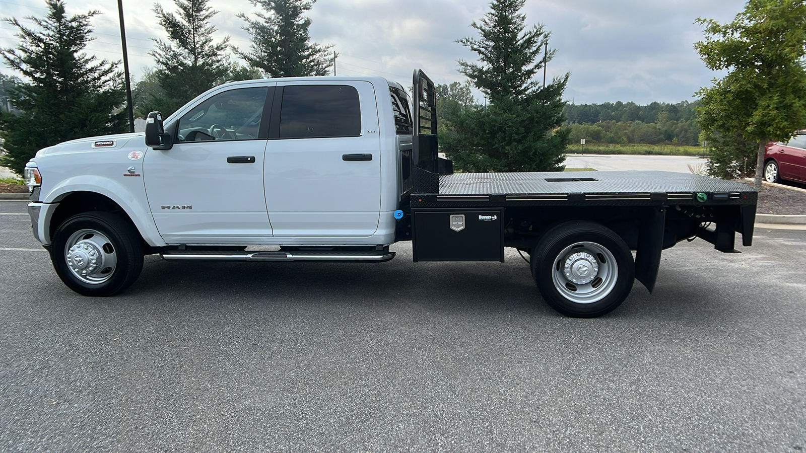 2023 Ram 4500 Chassis Cab SLT 9