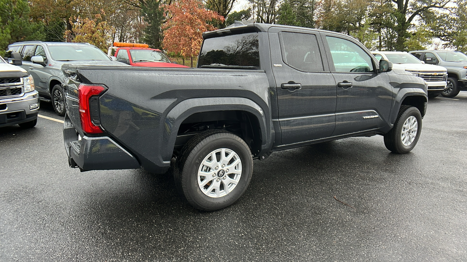 2024 Toyota Tacoma 4WD SR5 6