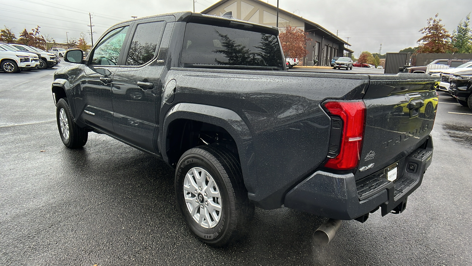 2024 Toyota Tacoma 4WD SR5 8