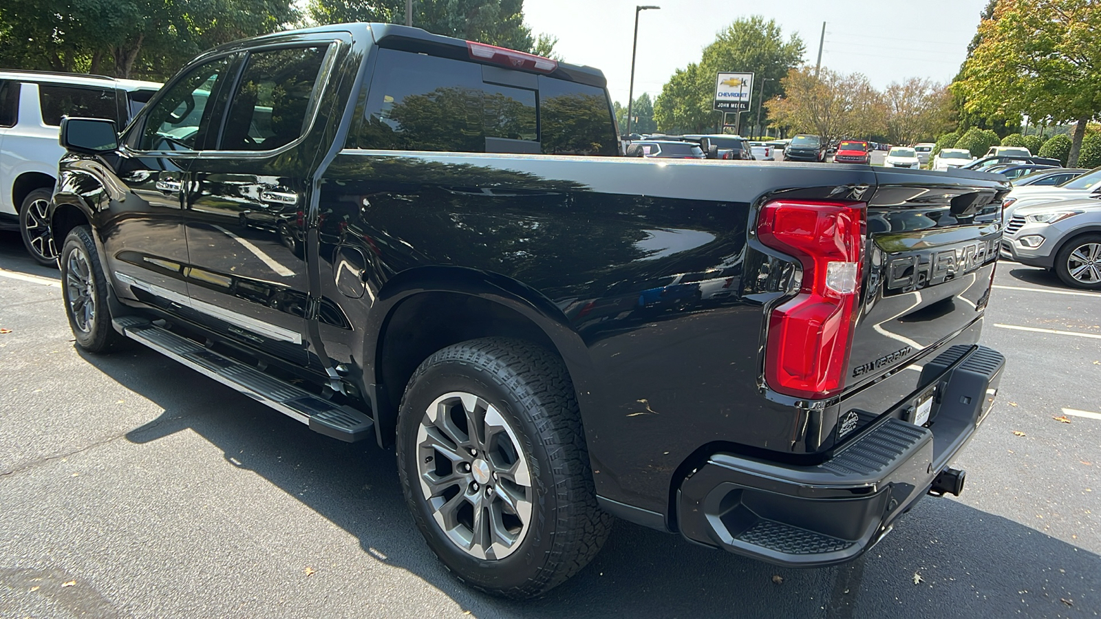 2024 Chevrolet Silverado 1500 High Country 8