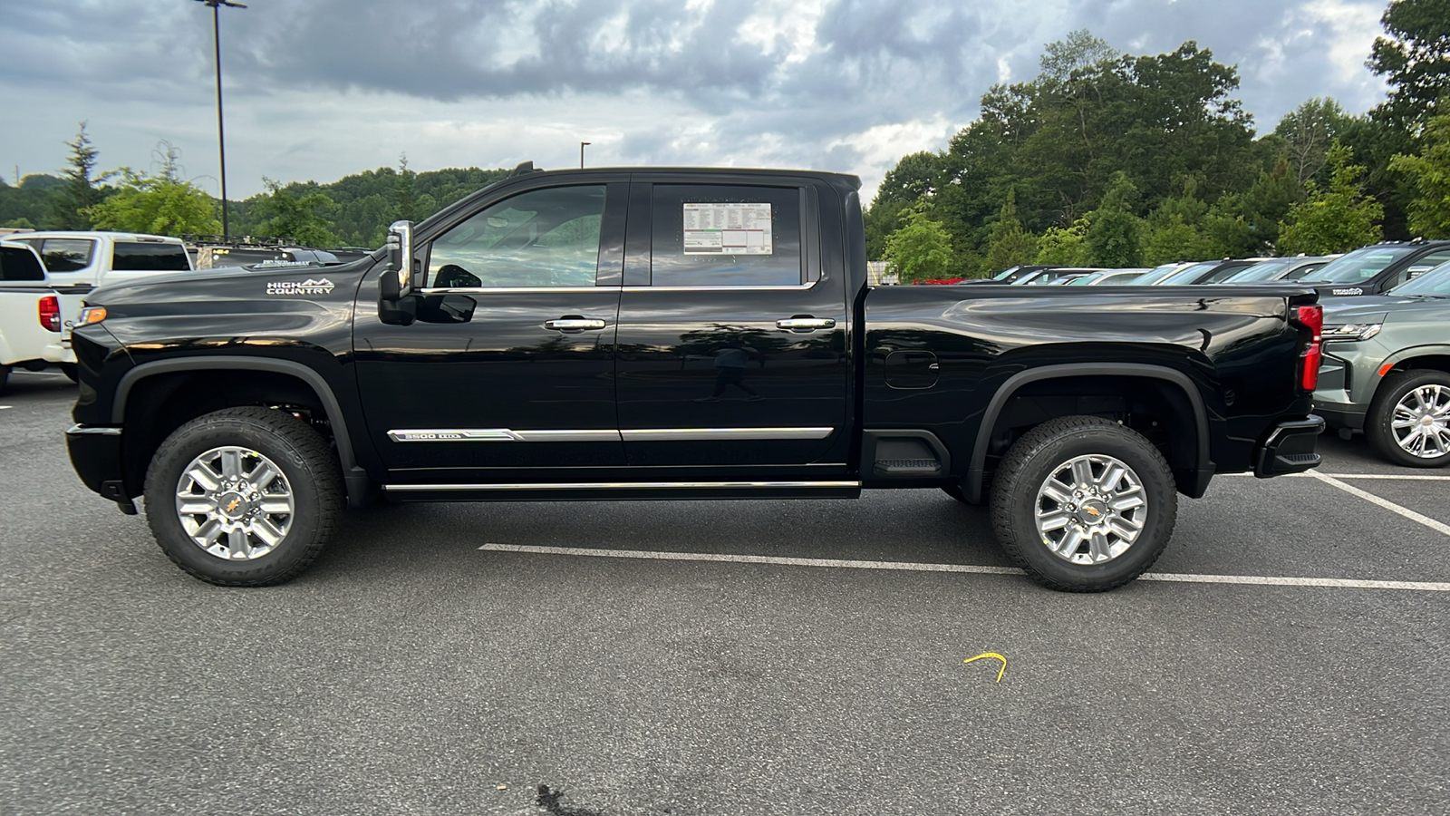 2024 Chevrolet Silverado 3500HD High Country 8