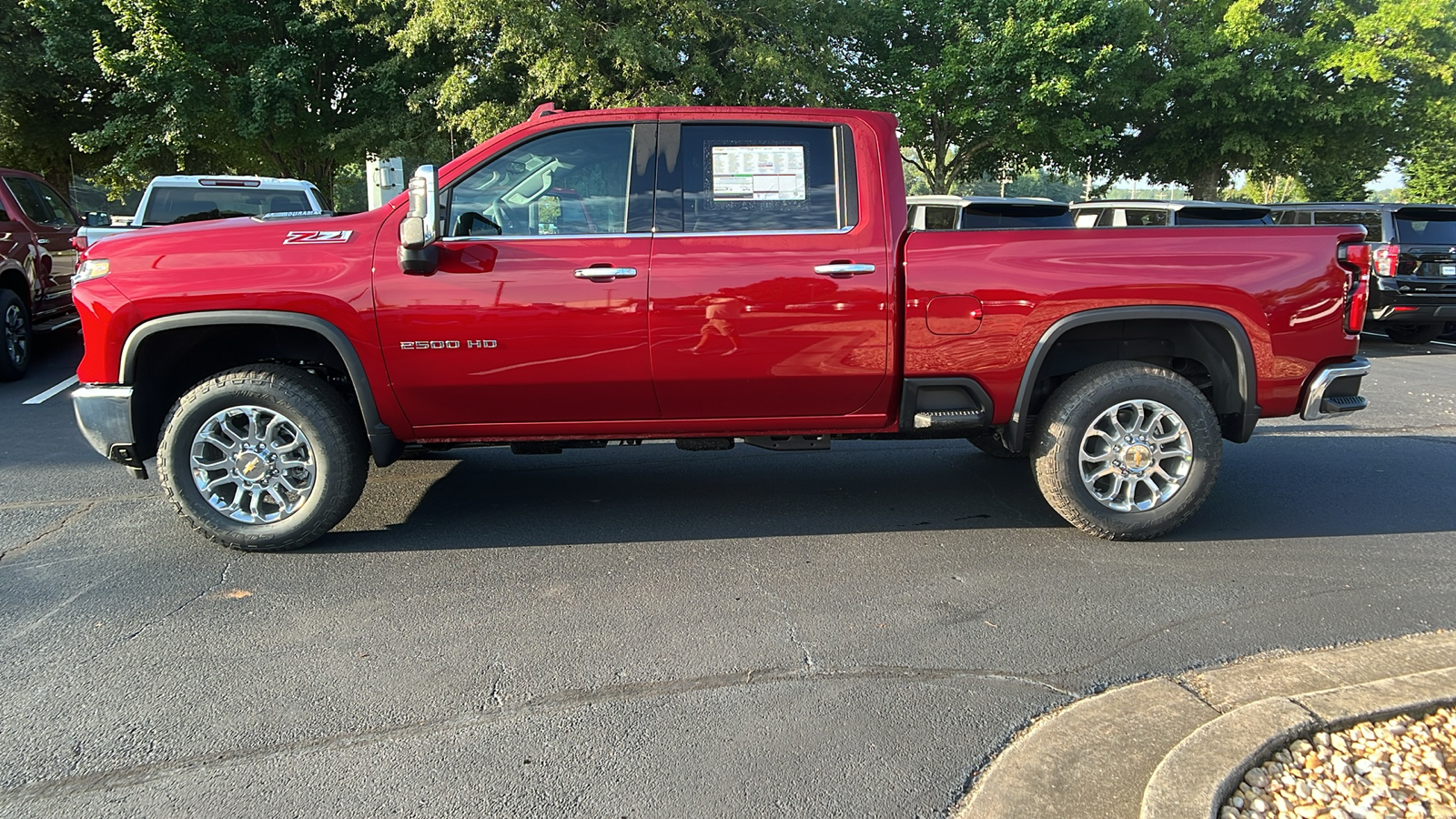 2024 Chevrolet Silverado 2500HD LTZ 8