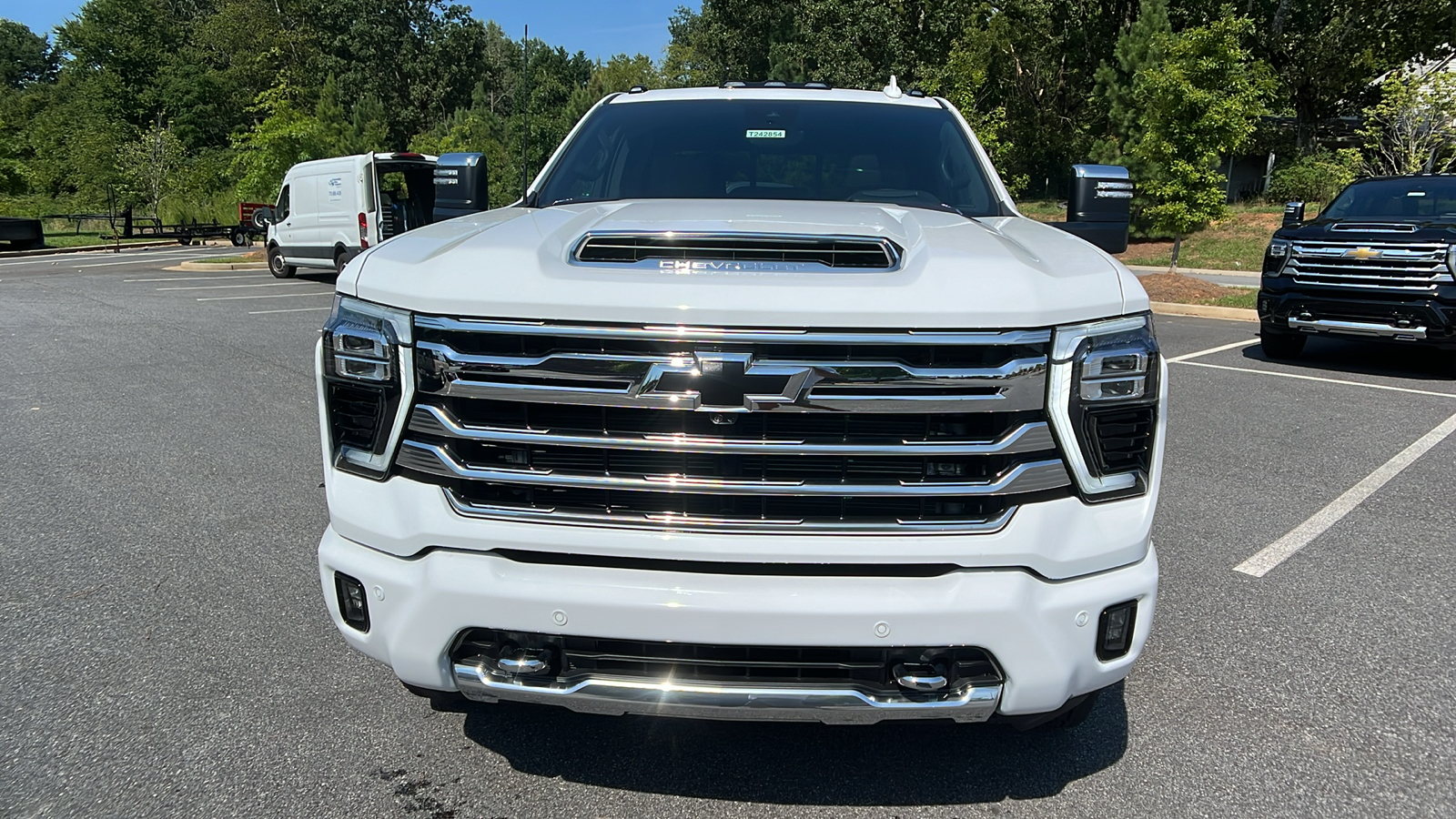 2024 Chevrolet Silverado 3500HD High Country 2