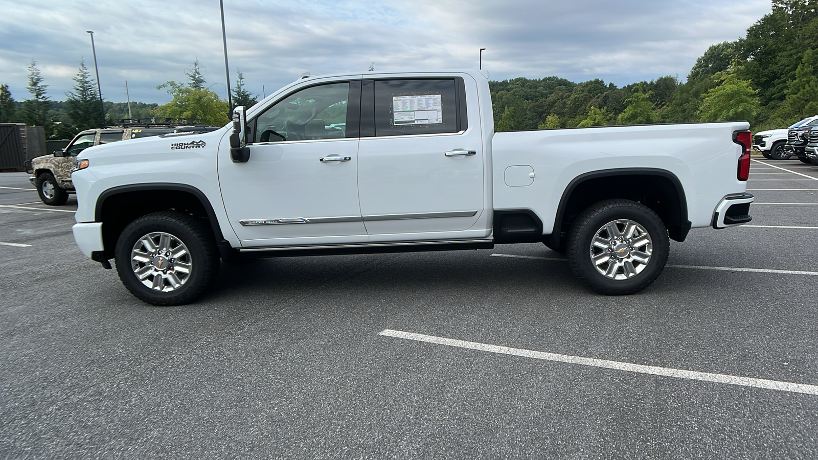 2024 Chevrolet Silverado 3500HD High Country 8