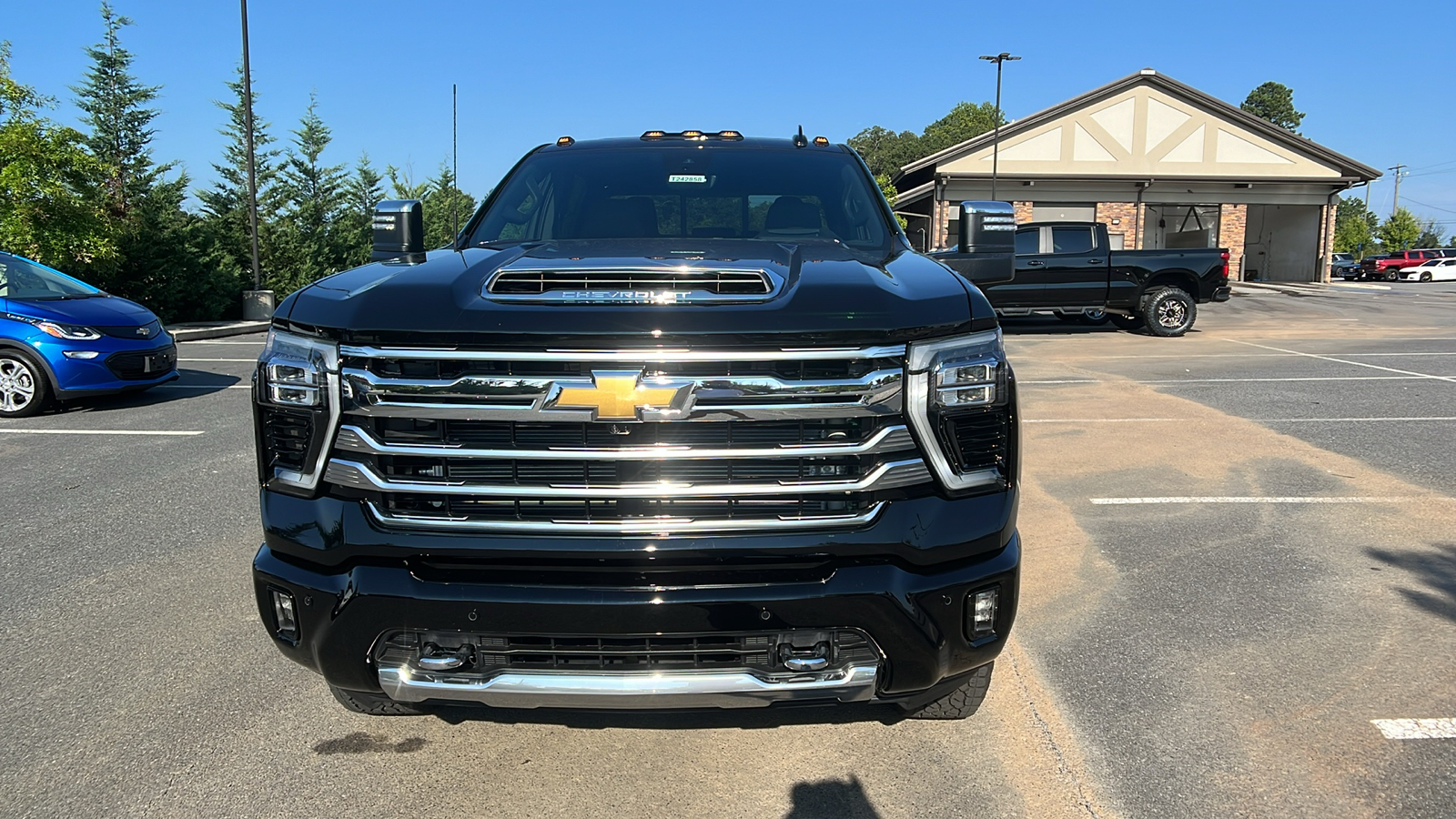 2024 Chevrolet Silverado 3500HD High Country 2