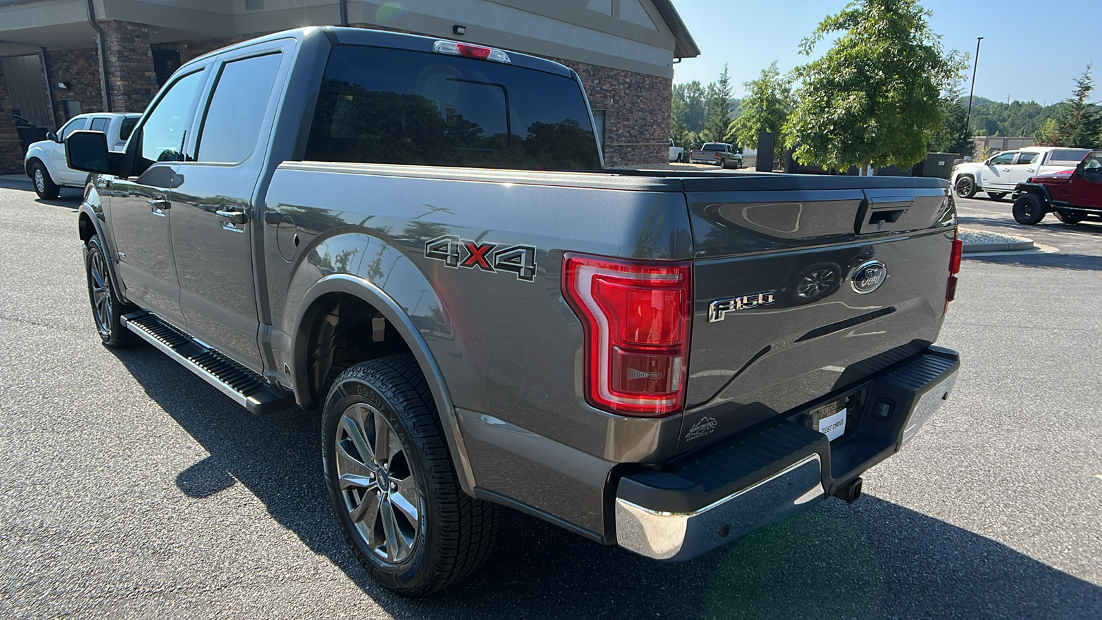 2016 Ford F-150 Lariat 8