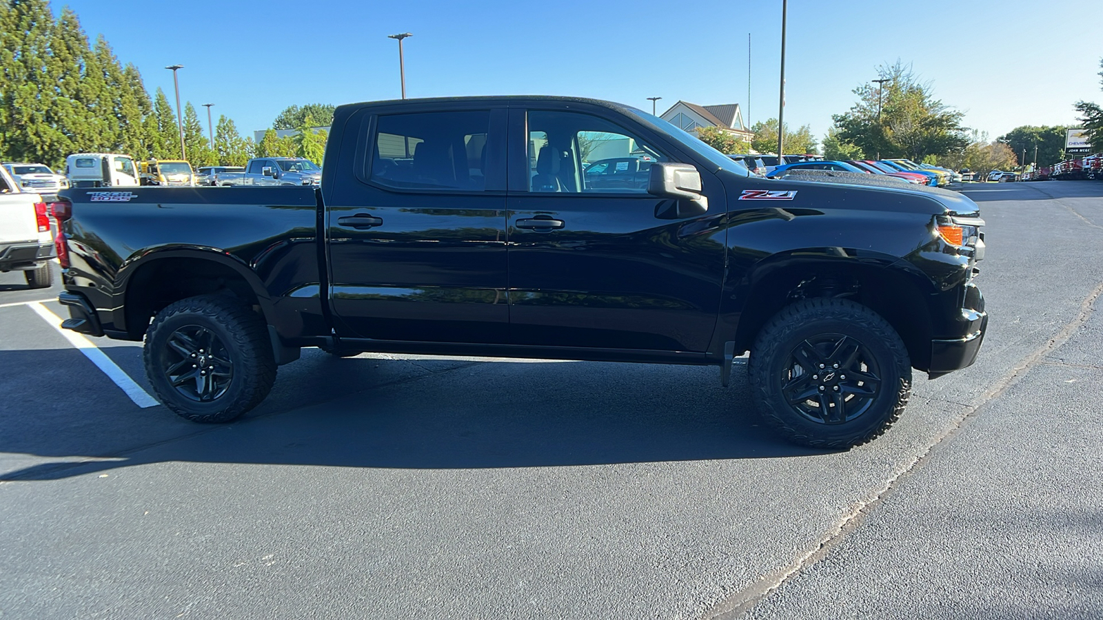 2024 Chevrolet Silverado 1500 Custom Trail Boss 5