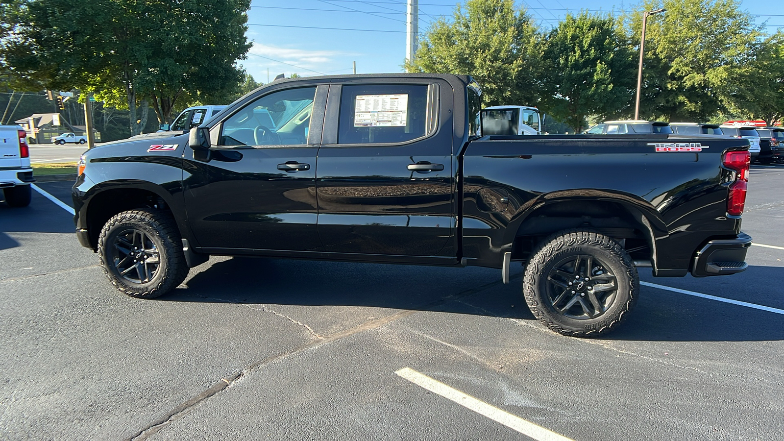 2024 Chevrolet Silverado 1500 Custom Trail Boss 9