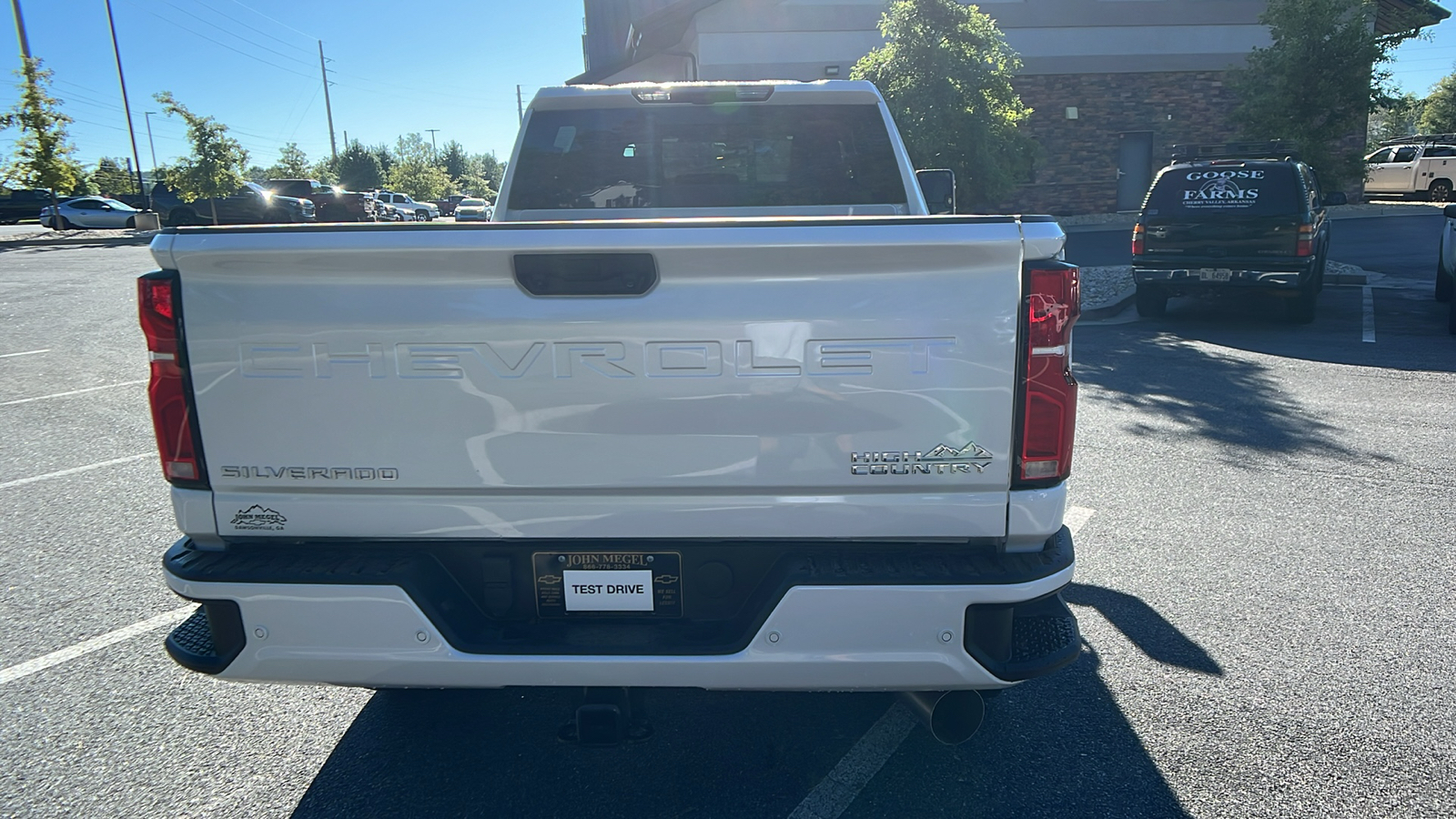 2024 Chevrolet Silverado 3500HD High Country 6