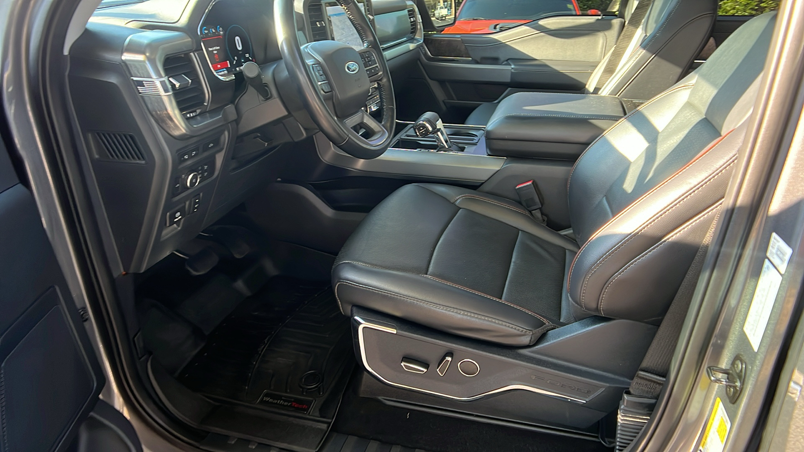 2021 Ford F-150 Lariat 13