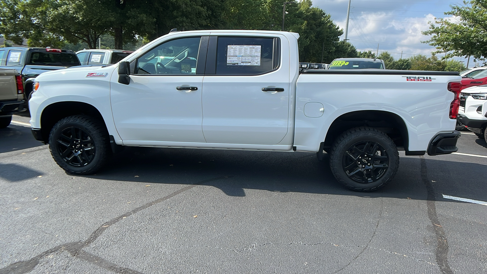 2024 Chevrolet Silverado 1500 LT Trail Boss 9