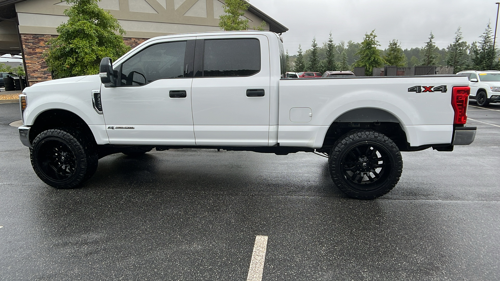 2019 Ford Super Duty F-250 SRW XLT 9