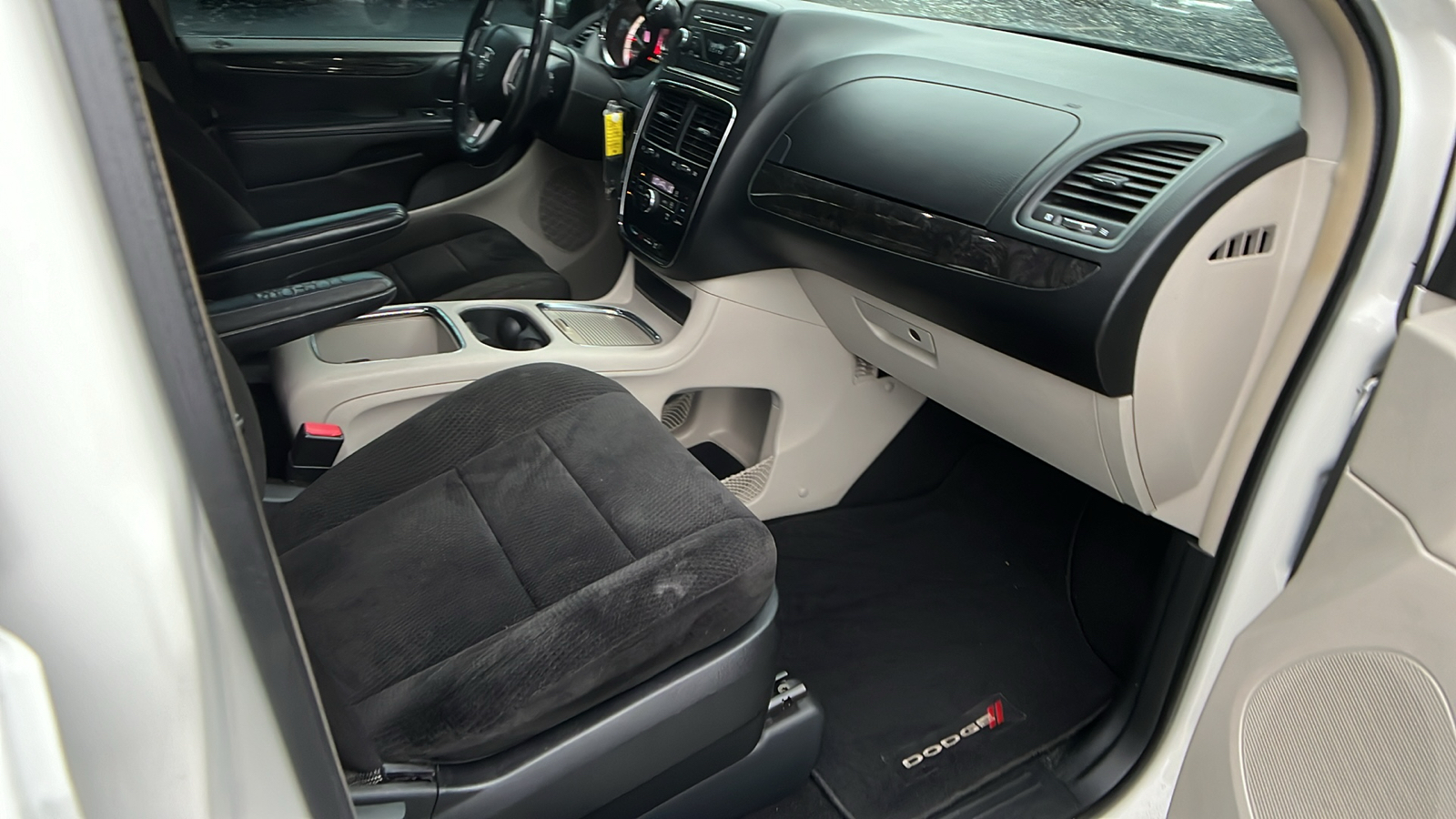 2012 Dodge Grand Caravan Crew 15