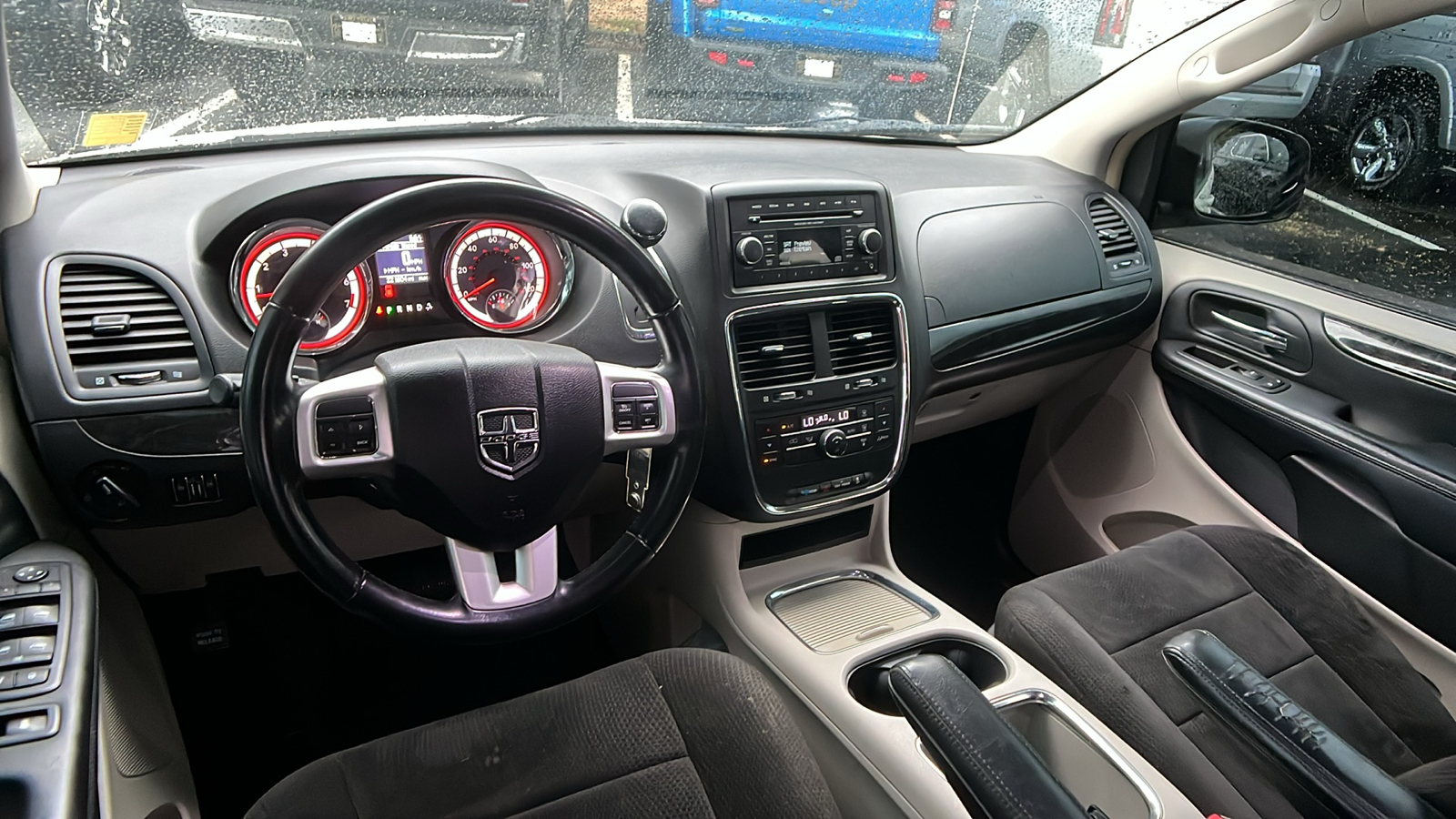 2012 Dodge Grand Caravan Crew 20