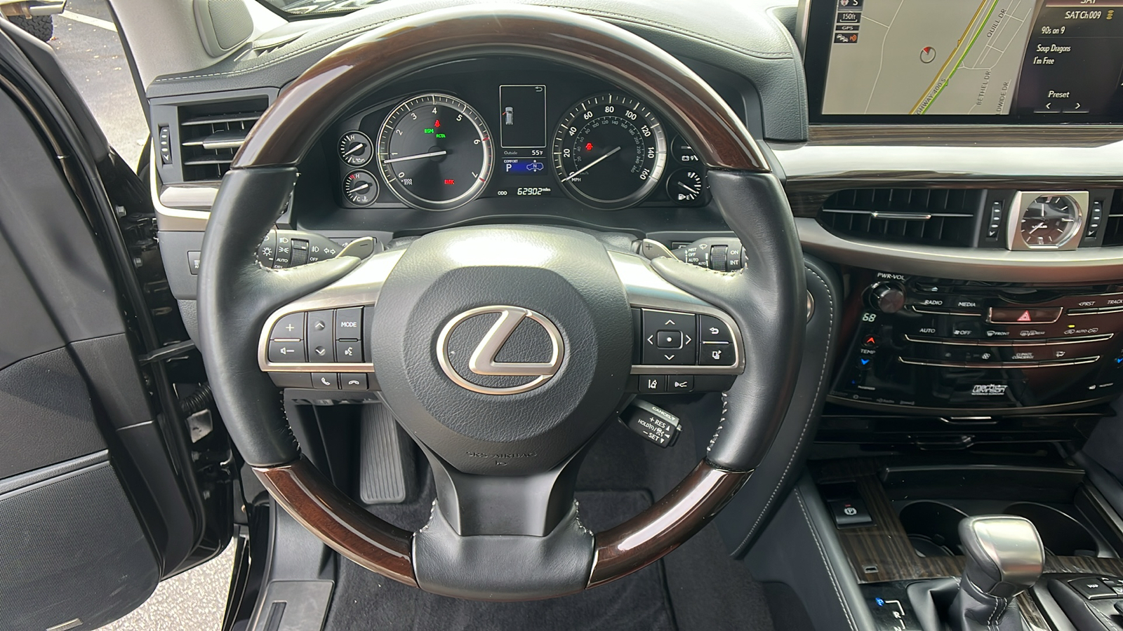 2019 Lexus LX LX 570 24