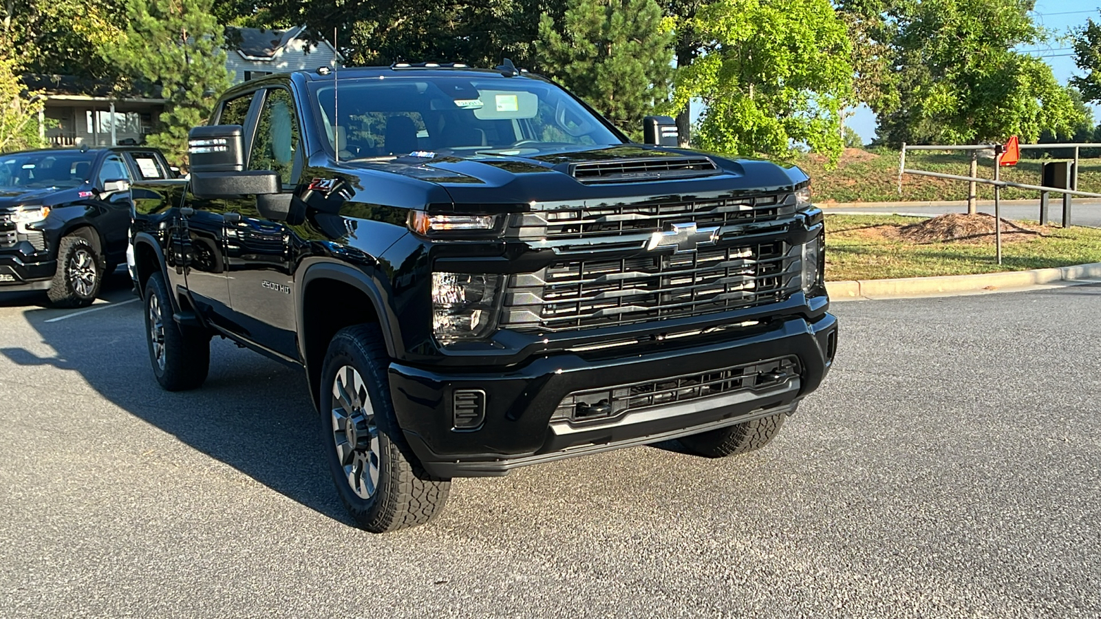 2024 Chevrolet Silverado 2500HD Custom 3