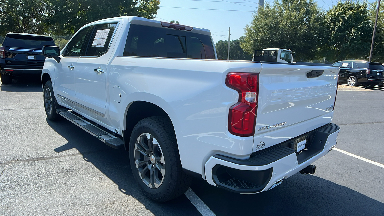 2024 Chevrolet Silverado 1500 High Country 8