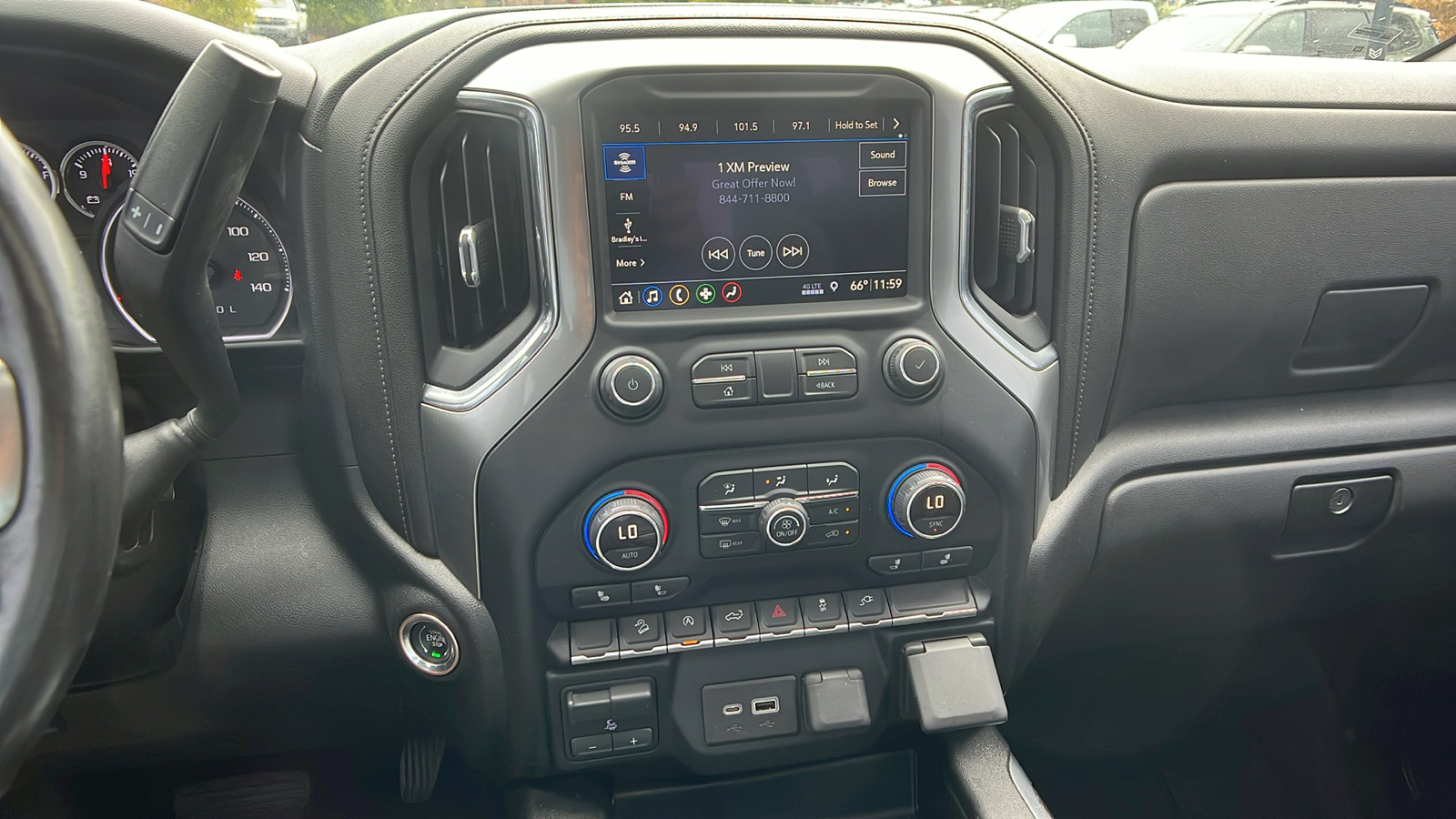 2019 Chevrolet Silverado 1500 LT Trail Boss 27