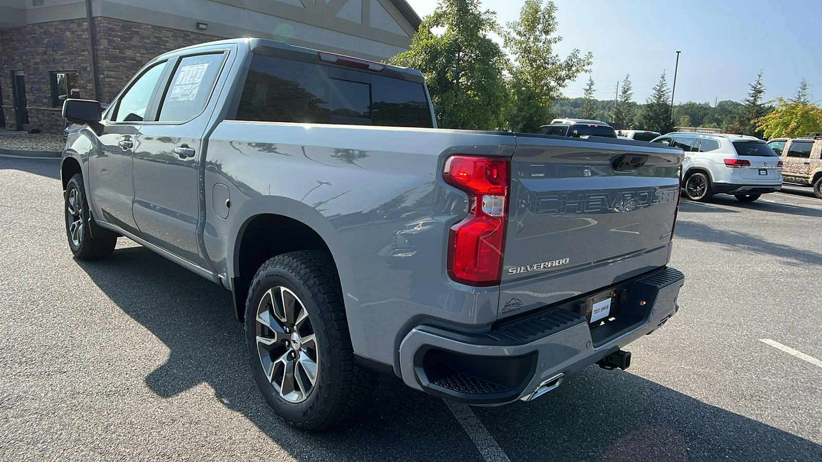 2024 Chevrolet Silverado 1500 RST 8