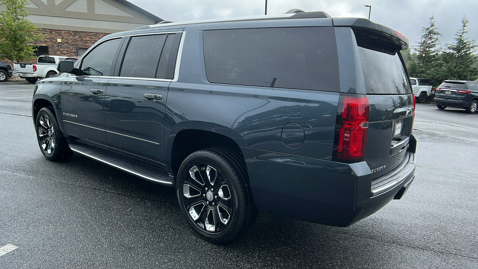 2020 Chevrolet Suburban Premier 8