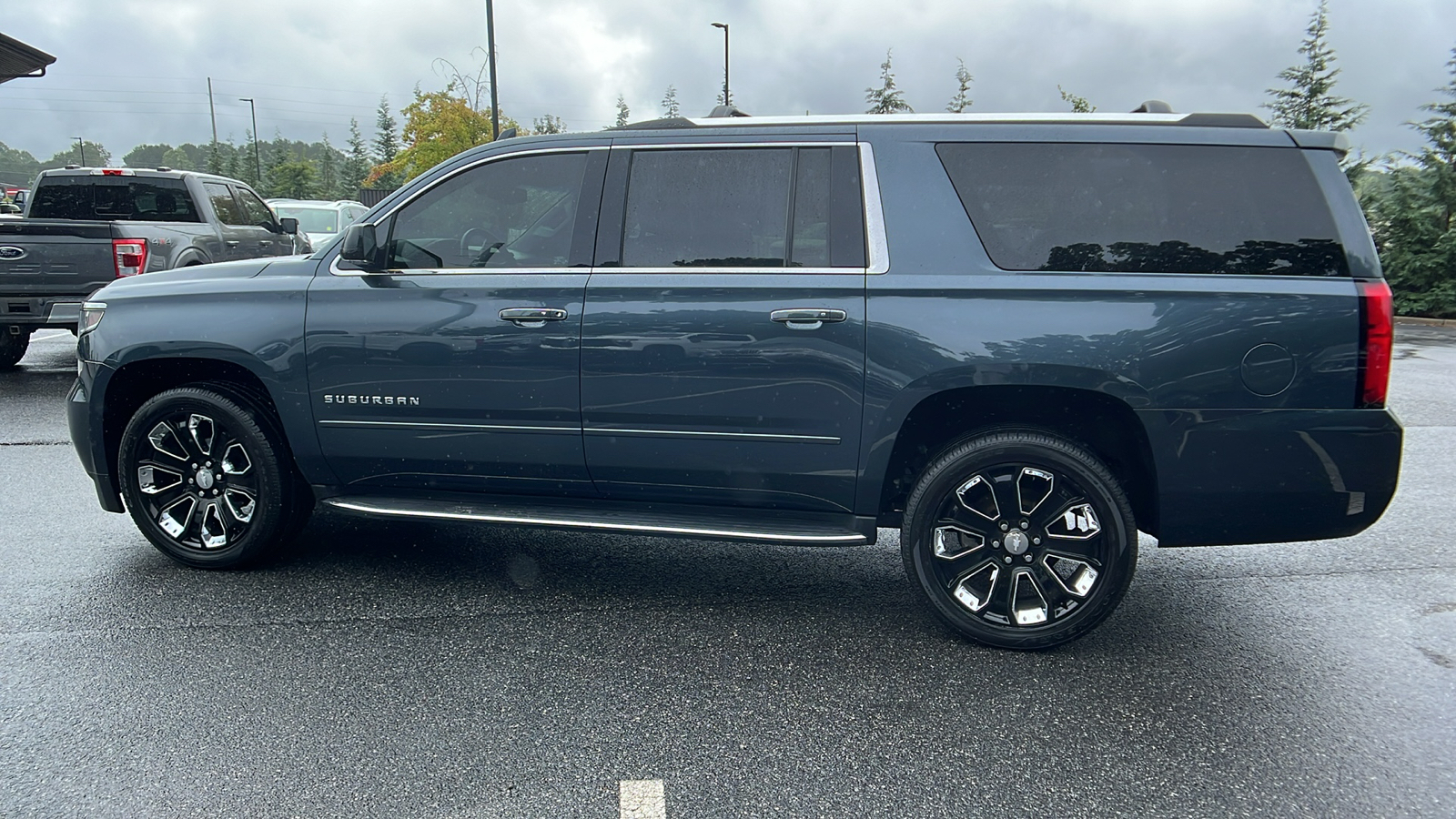 2020 Chevrolet Suburban Premier 9