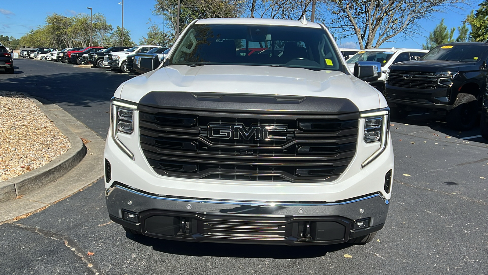 2022 GMC Sierra 1500 SLT 3