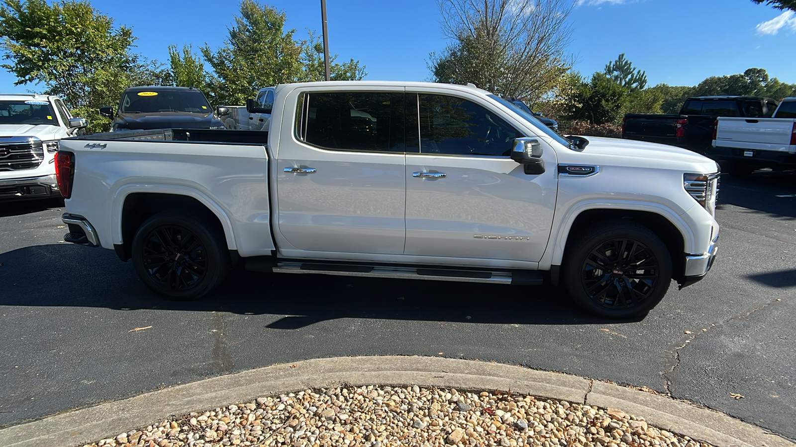 2022 GMC Sierra 1500 SLT 5