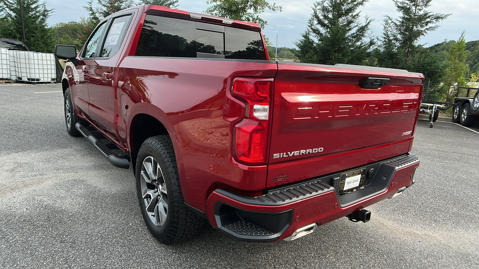 2024 Chevrolet Silverado 1500 RST 8