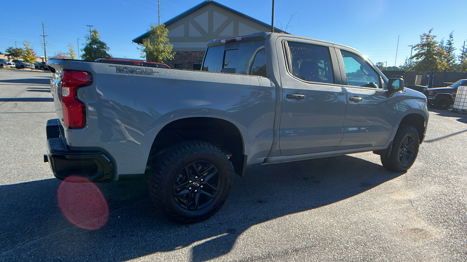 2024 Chevrolet Silverado 1500 LT Trail Boss 6