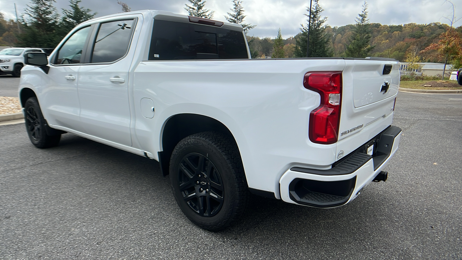 2024 Chevrolet Silverado 1500 RST 8