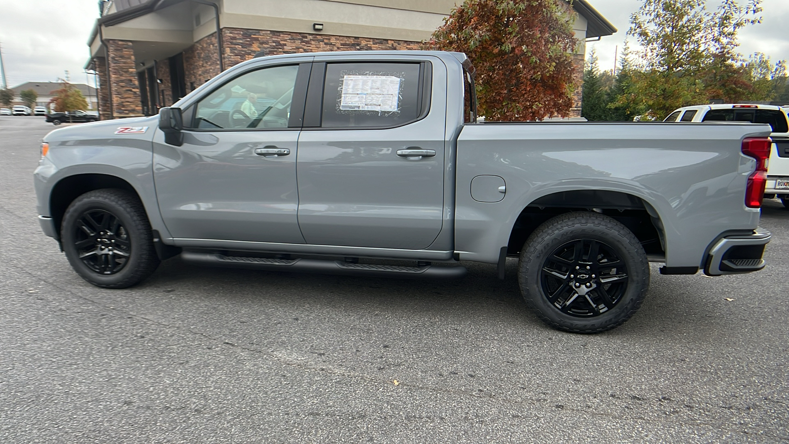 2024 Chevrolet Silverado 1500 RST 9