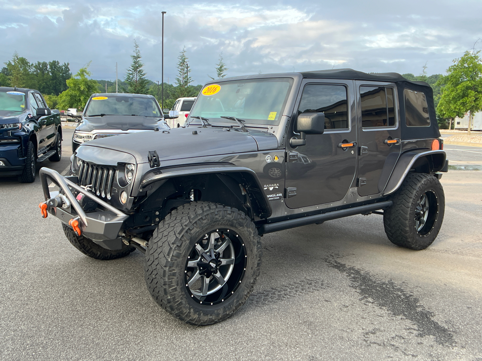 2016 Jeep Wrangler Unlimited Sahara 1