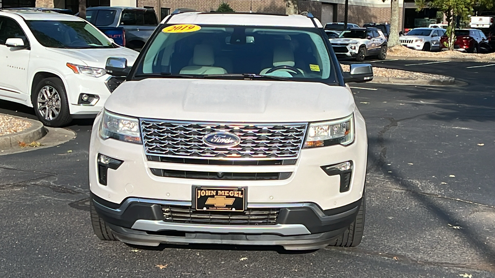 2019 Ford Explorer Platinum 3