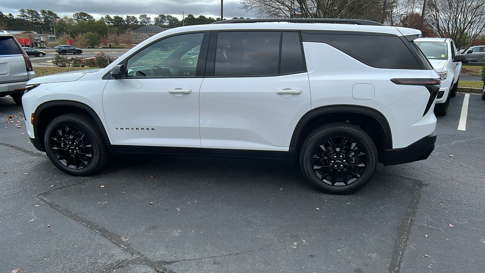 2024 Chevrolet Traverse FWD LT 9