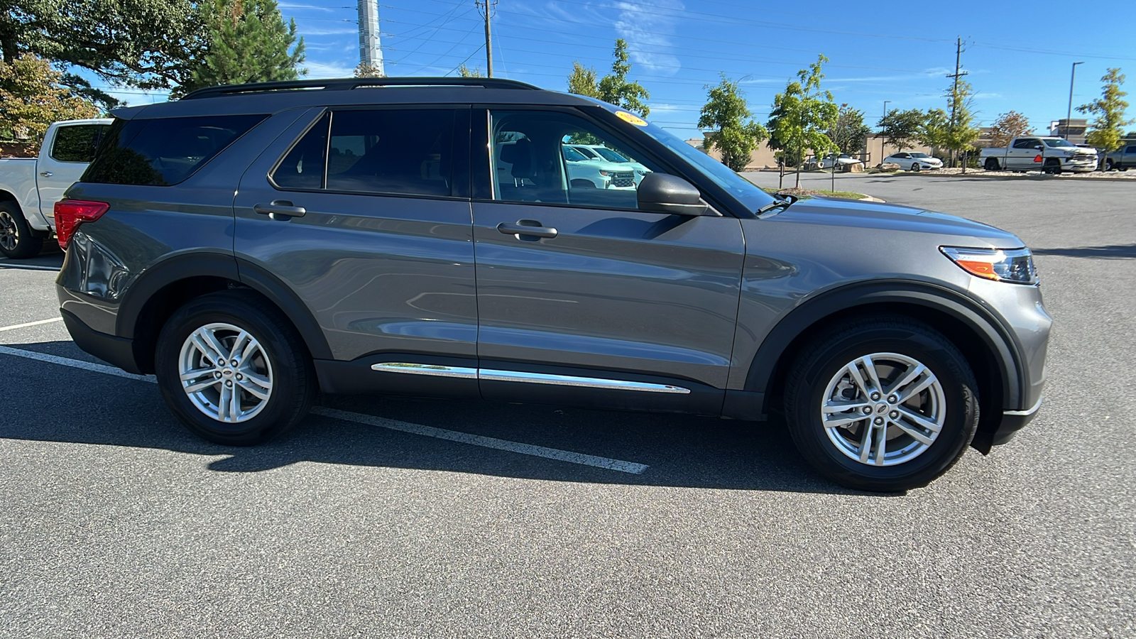 2022 Ford Explorer XLT 5