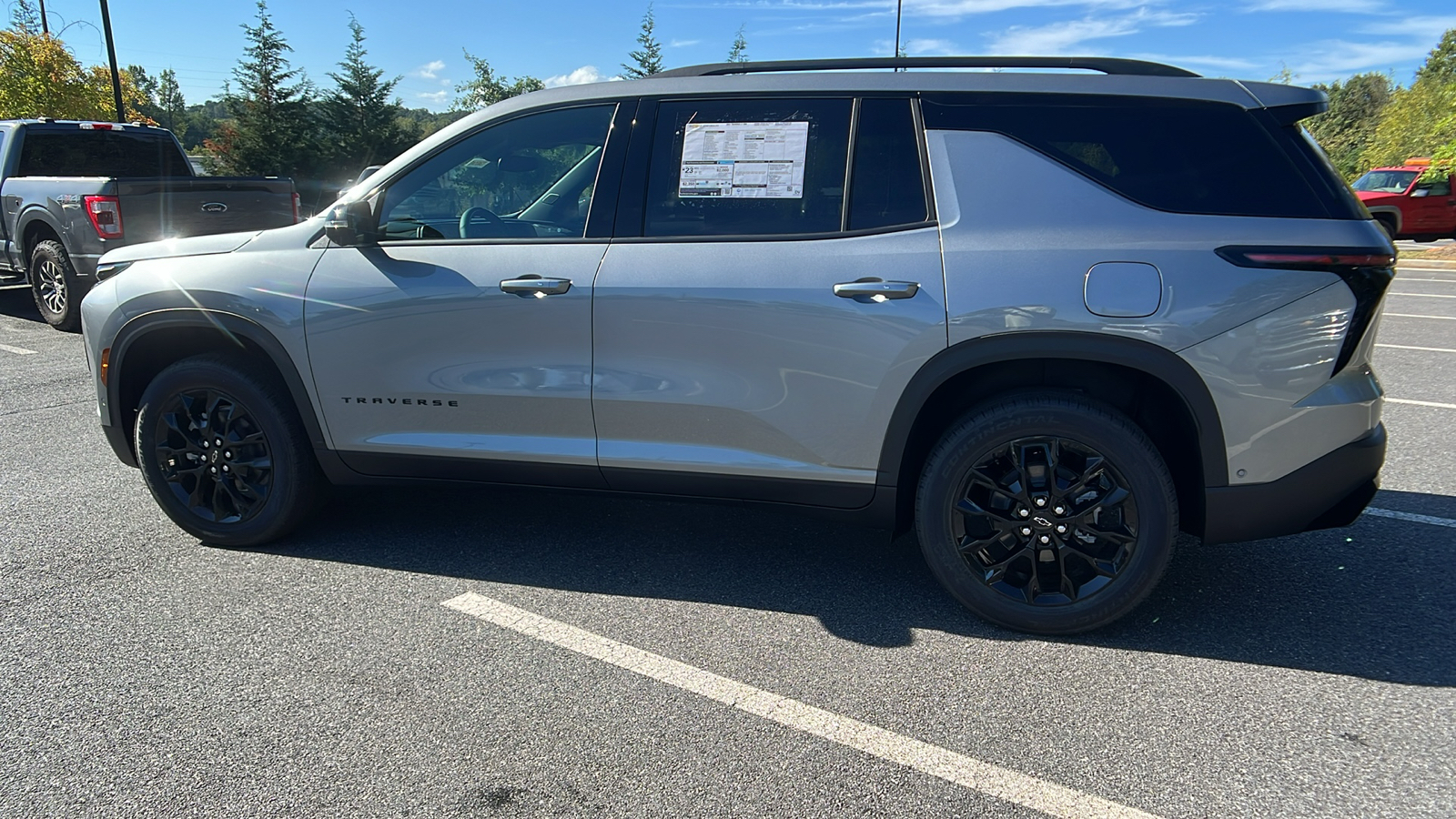 2024 Chevrolet Traverse FWD LT 8