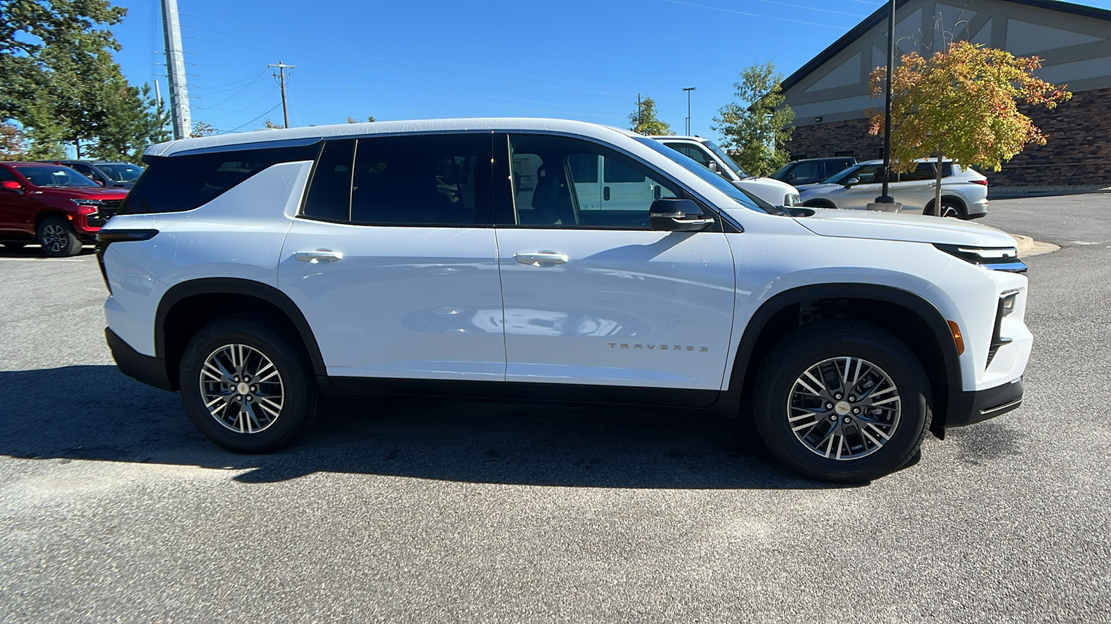 2024 Chevrolet Traverse FWD LS 4