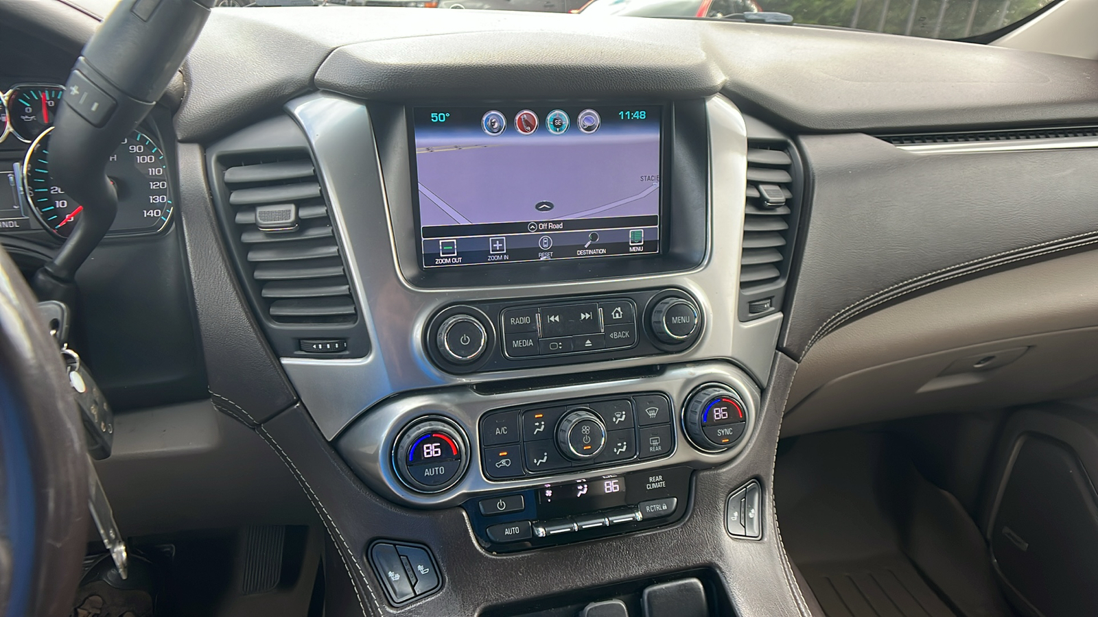 2018 Chevrolet Tahoe LT 29