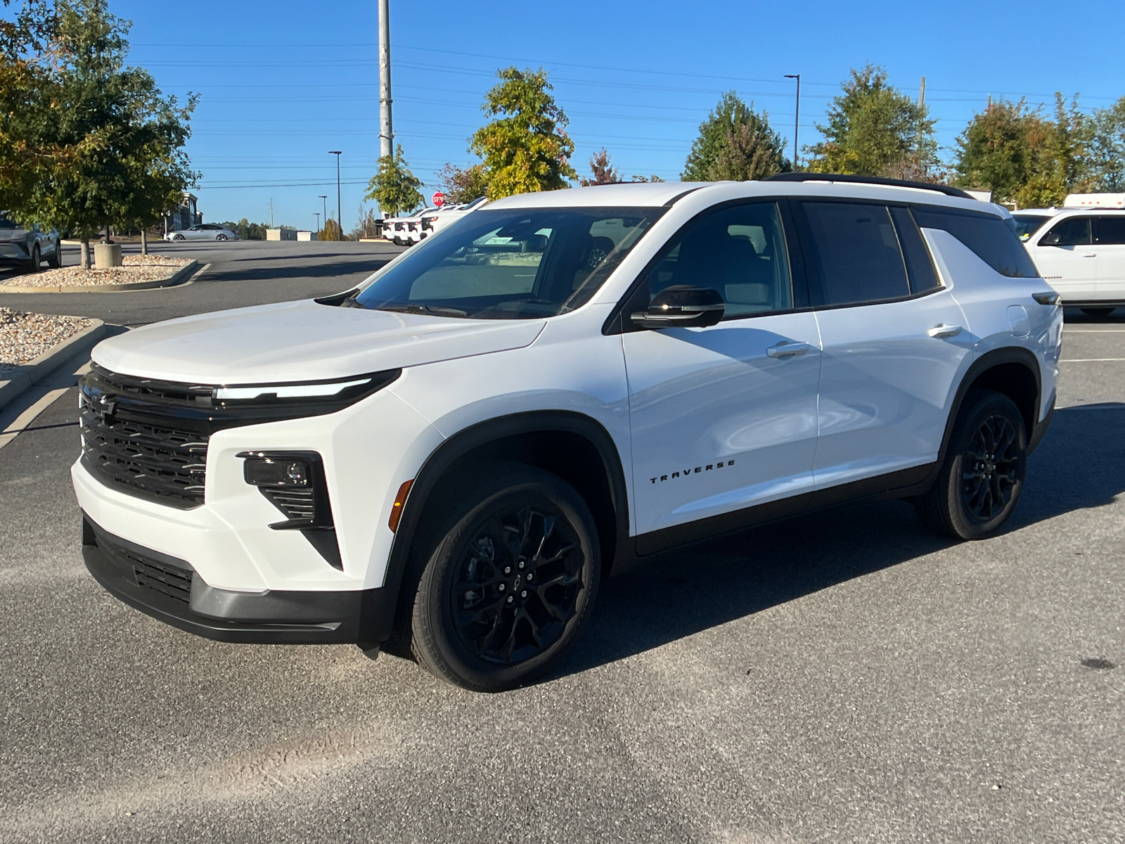 2024 Chevrolet Traverse FWD LT 1