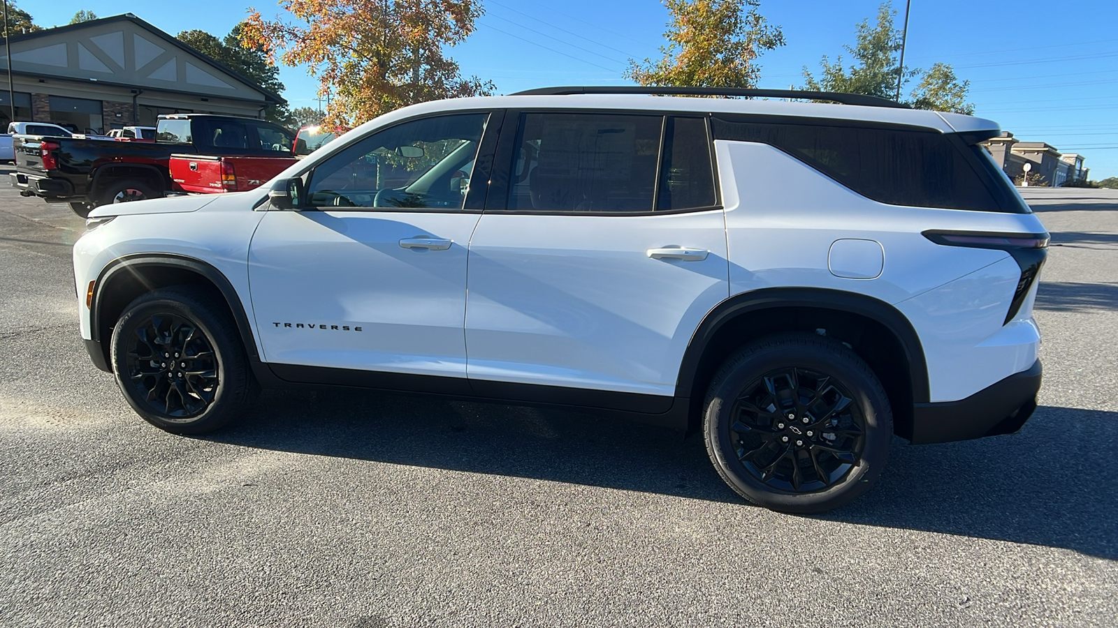 2024 Chevrolet Traverse FWD LT 8