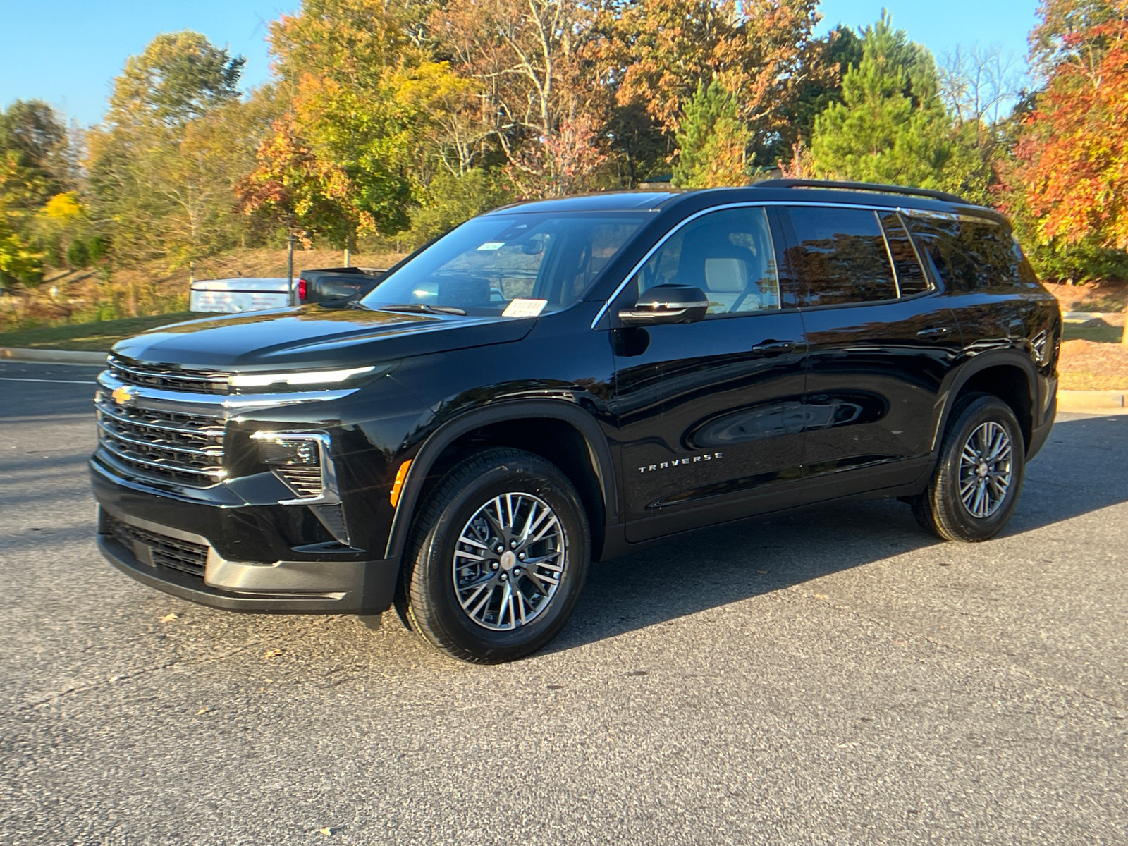 2024 Chevrolet Traverse FWD LT 1