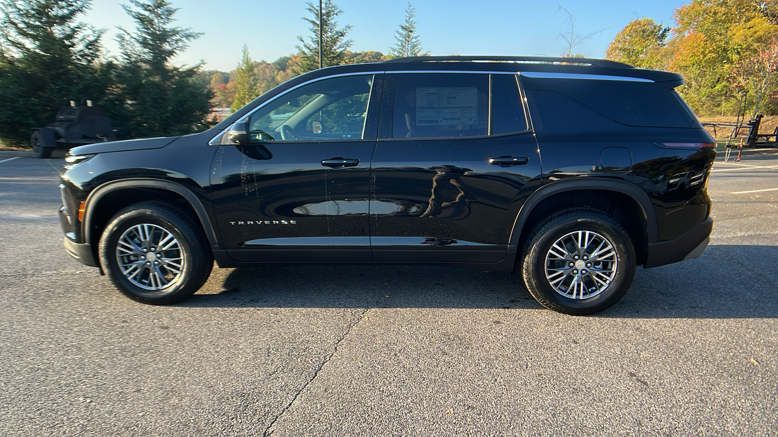 2024 Chevrolet Traverse FWD LT 9