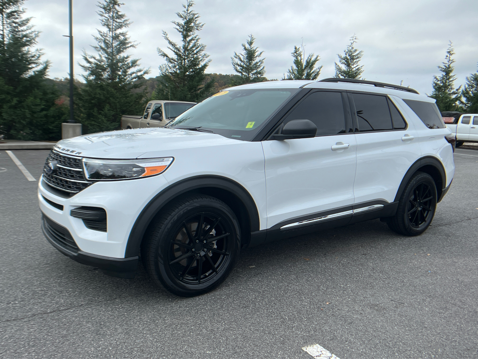 2021 Ford Explorer XLT 1