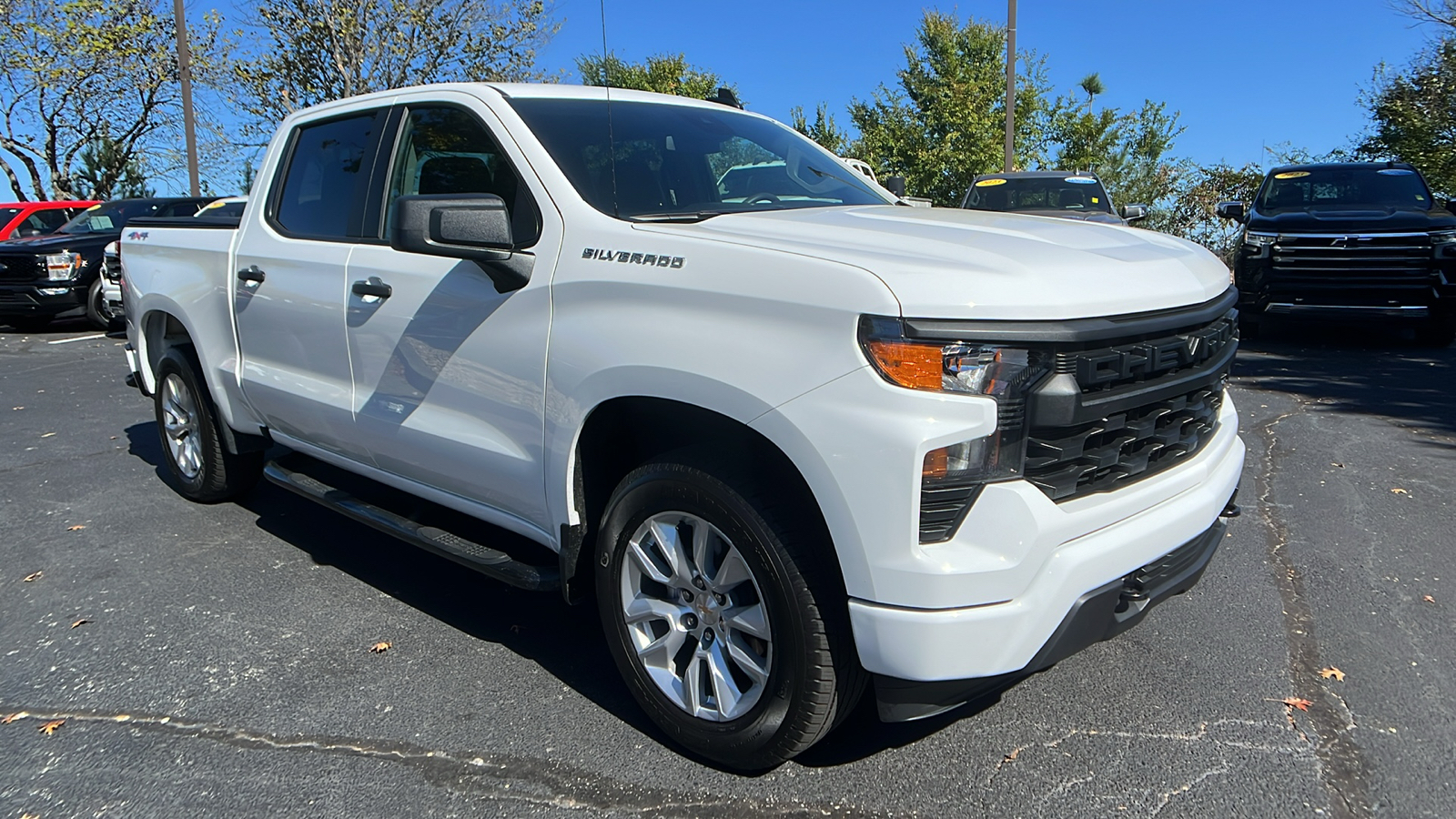 2024 Chevrolet Silverado 1500 Custom 4