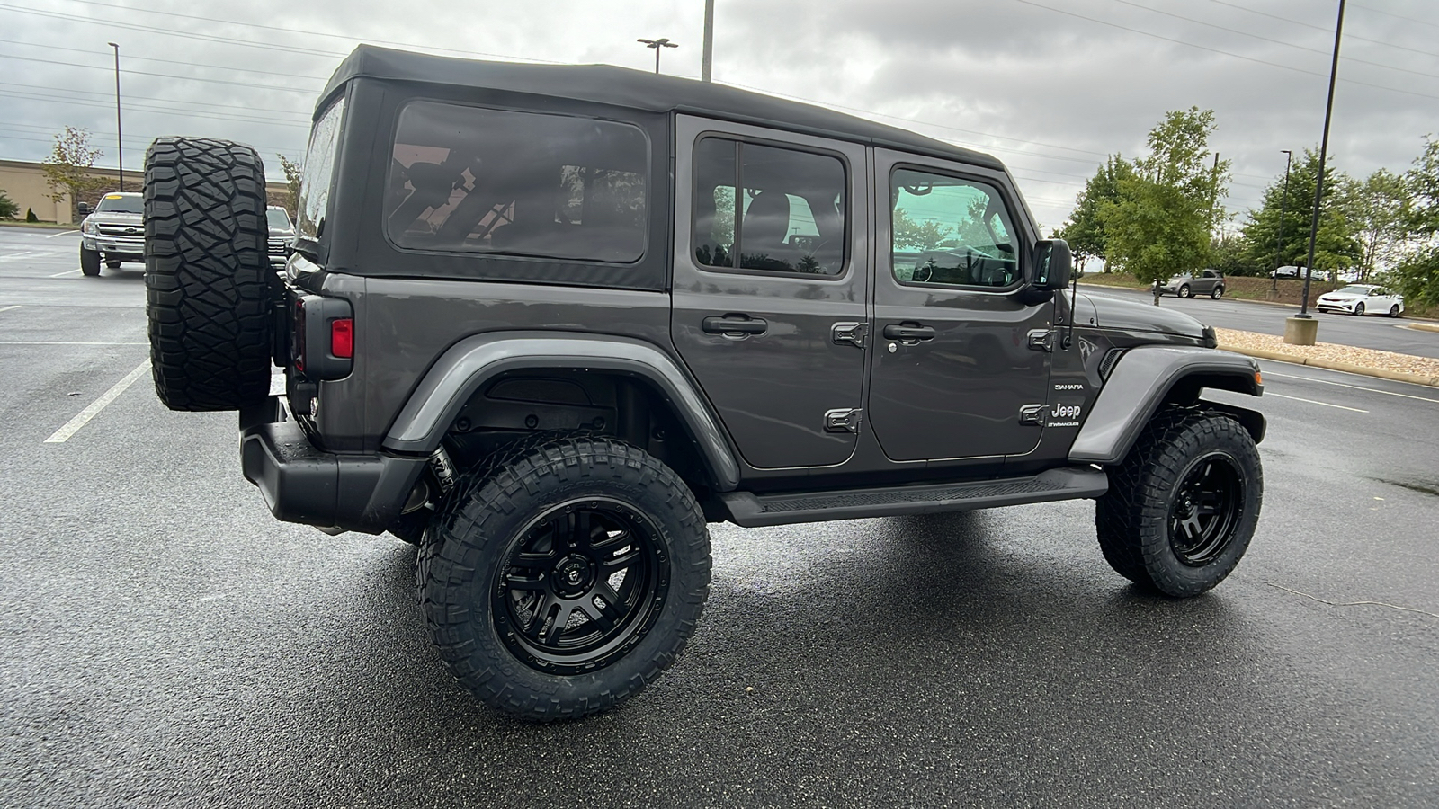 2023 Jeep Wrangler Sahara 6