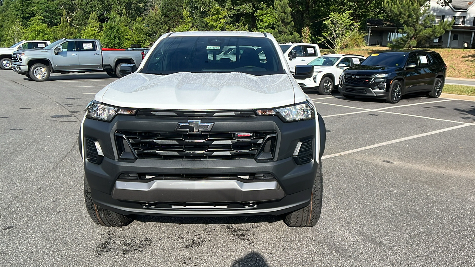 2024 Chevrolet Colorado 4WD Trail Boss 2