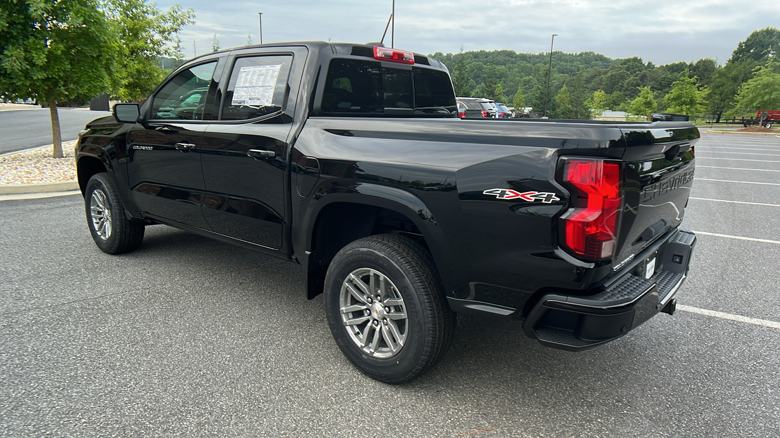 2024 Chevrolet Colorado 4WD LT 7