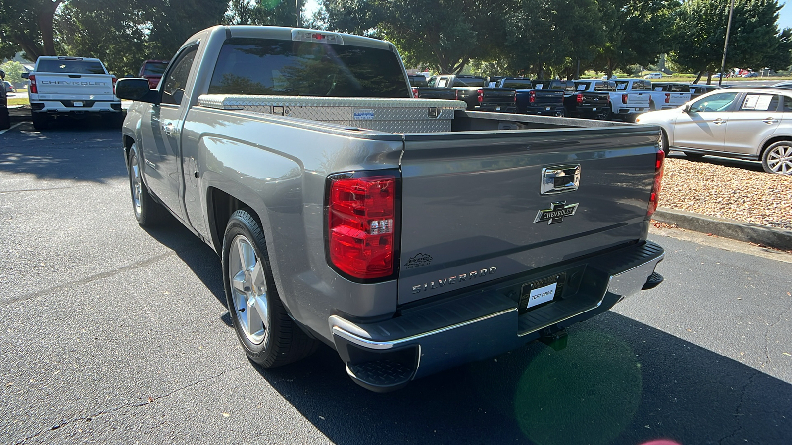 2017 Chevrolet Silverado 1500 LS 8