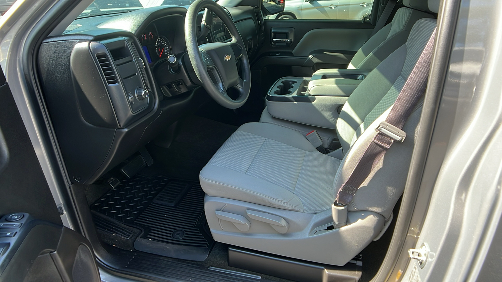 2017 Chevrolet Silverado 1500 LS 13