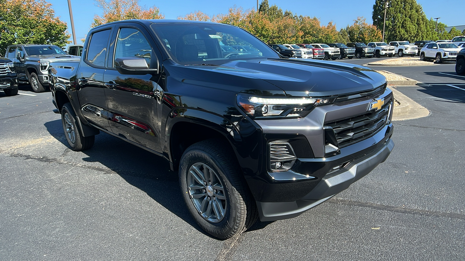 2024 Chevrolet Colorado 4WD LT 3